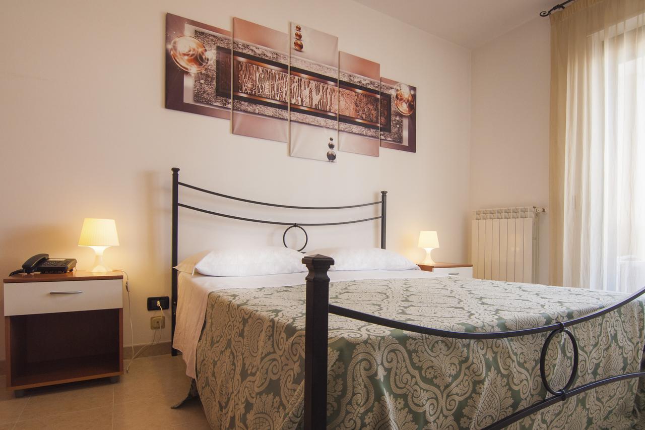 Ciao Hotel & Residence - Apartments 콘베르사노 외부 사진